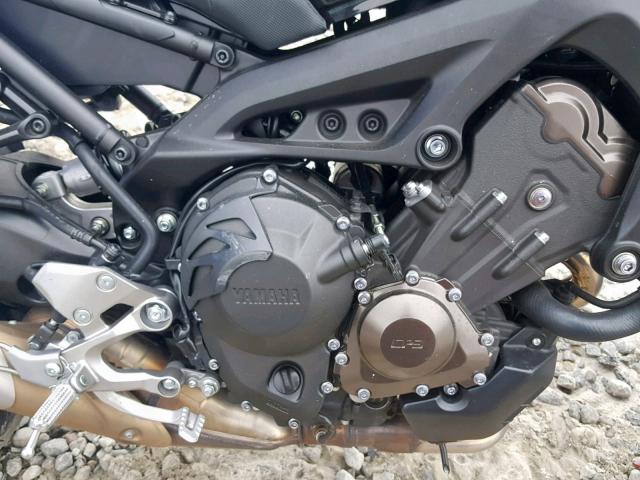 JYARN33E3GA010751 - 2016 YAMAHA FZ09 BLACK photo 7