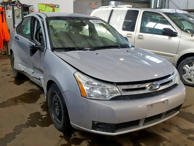 1FAHP34N18W167875 - 2008 FORD FOCUS S/SE SILVER photo 1