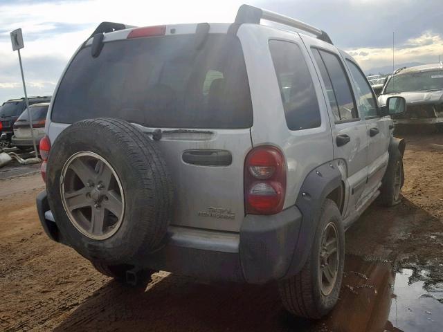 1J4GL38K05W723701 - 2005 JEEP LIBERTY RE SILVER photo 4