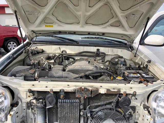 5TDBT48A43S150375 - 2003 TOYOTA SEQUOIA LI WHITE photo 10