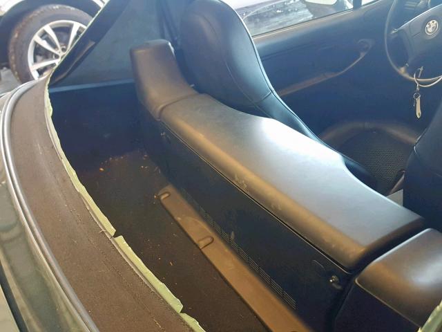 4USCH7320TLB74968 - 1996 BMW Z3 1.9 GREEN photo 6