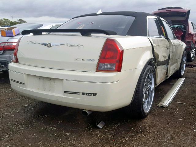 2C3KA43R06H216320 - 2006 CHRYSLER 300 WHITE photo 4