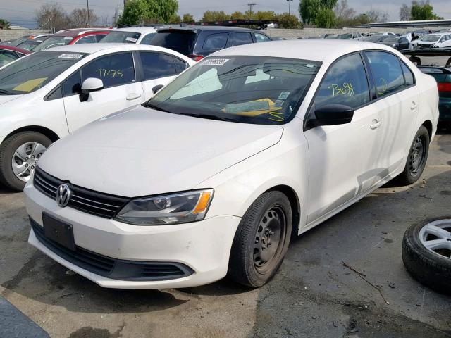 3VW2K7AJXCM336711 - 2012 VOLKSWAGEN JETTA BASE WHITE photo 2