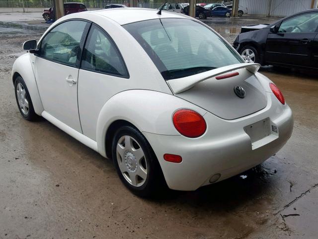 3VWCA21C6YM466178 - 2000 VOLKSWAGEN NEW BEETLE თეთრი ფოტო 3