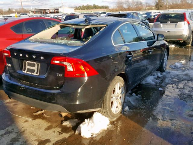 YV1622FSXC2118682 - 2012 VOLVO S60 T5 BLACK photo 4