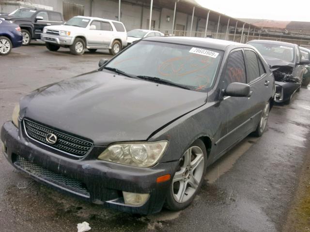 JTHBD192630074050 - 2003 LEXUS IS 300 GRAY photo 2