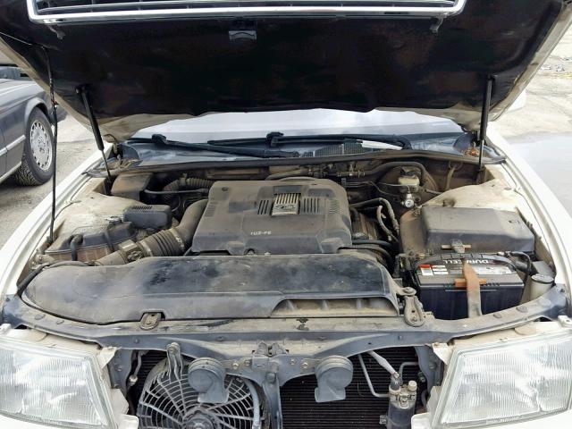 JT8BH28F5V0087020 - 1997 LEXUS LS 400 WHITE photo 7