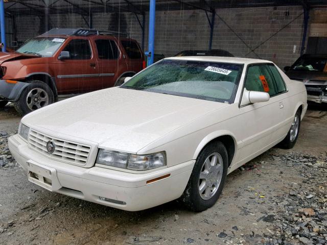 1G6ET1290YB703860 - 2000 CADILLAC ELDORADO T WHITE photo 2