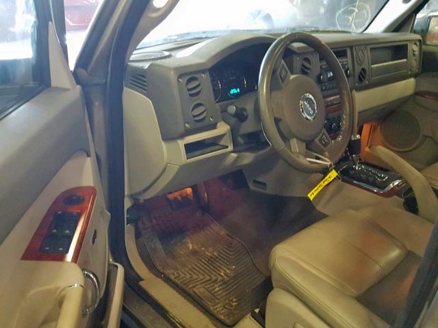 1J8HG582X6C192366 - 2006 JEEP COMMANDER GOLD photo 9