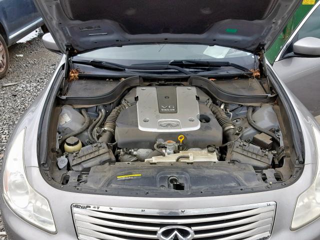 JNKCV61E59M301220 - 2009 INFINITI G37 BASE WHITE photo 7