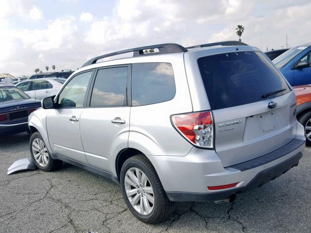 JF2SHAFC0BH756992 - 2011 SUBARU FORESTER L SILVER photo 3