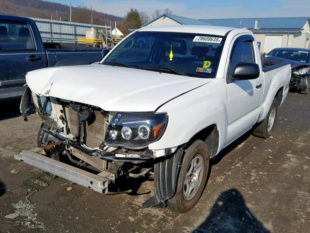 5TENX22N07Z338725 - 2007 TOYOTA TACOMA WHITE photo 2