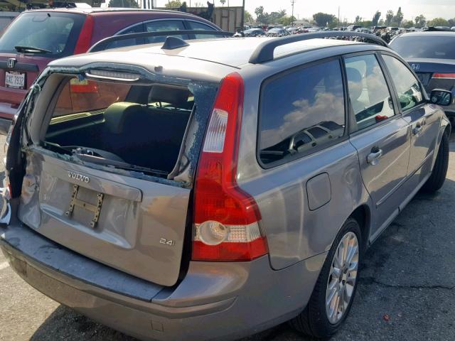 YV1MW390452105330 - 2005 VOLVO V50 2.4I SILVER photo 4