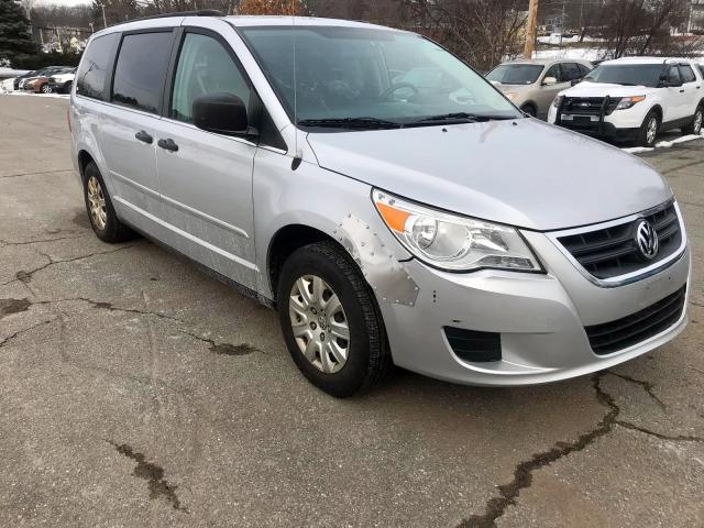 2V8HW44159R595530 - 2009 VOLKSWAGEN ROUTAN S SILVER photo 1