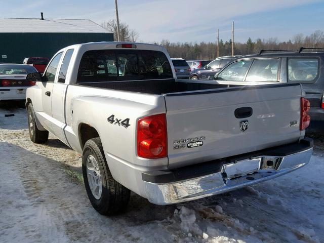 1D7HW42N45S230627 - 2005 DODGE DAKOTA SLT SILVER photo 3