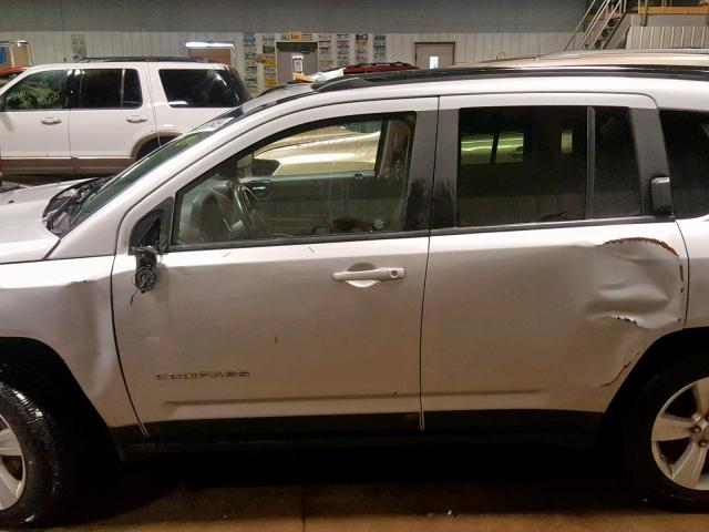 1J4NF1FB8BD135512 - 2011 JEEP COMPASS SP 银色 照片 9