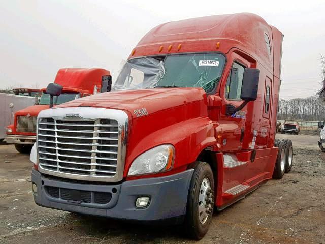 3AKJGLDR2GSGP4976 - 2016 FREIGHTLINER CASCADIA 1 RED photo 2