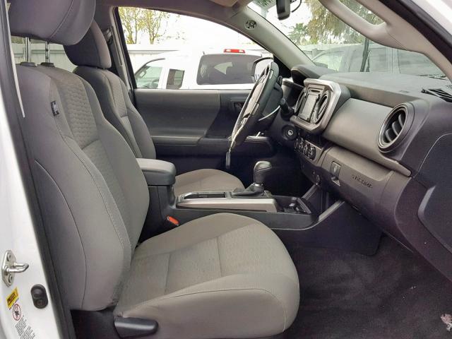 3TMCZ5AN1HM045872 - 2017 TOYOTA TACOMA DOU თეთრი ფოტო 5