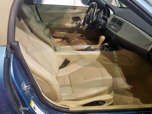 4USBT33473LS41521 - 2003 BMW Z4 2.5 BLUE photo 5