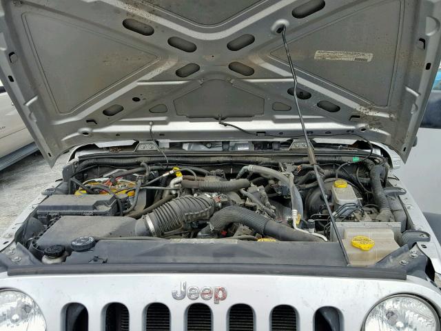 1J4AA2D14BL603433 - 2011 JEEP WRANGLER S SILVER photo 7