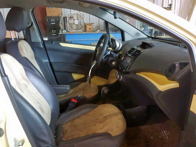 KL8CD6S90EC504286 - 2014 CHEVROLET SPARK 1LT YELLOW photo 5