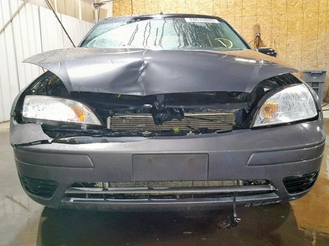 1FAHP34N97W359933 - 2007 FORD FOCUS ZX4 GRAY photo 9