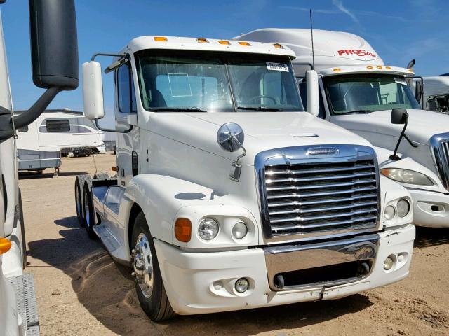 1FUJBBCK14PM40340 - 2004 FREIGHTLINER CONVENTION WHITE photo 1