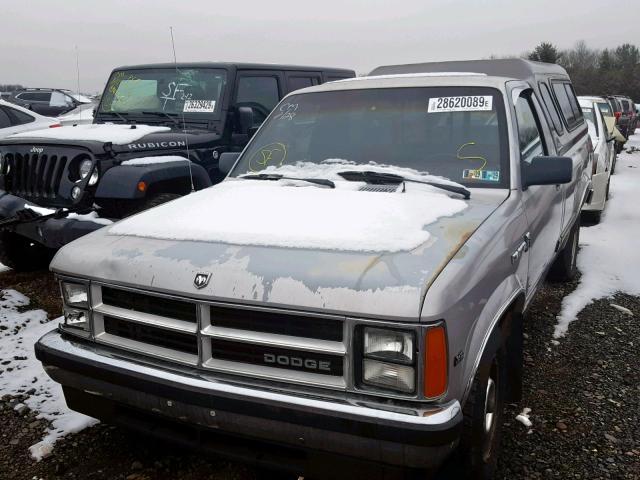 1B7GL26X4KS025562 - 1989 DODGE DAKOTA SILVER photo 2