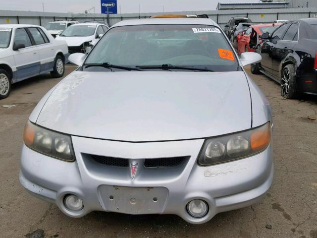 1G2HZ541614229550 - 2001 PONTIAC BONNEVILLE SILVER photo 9