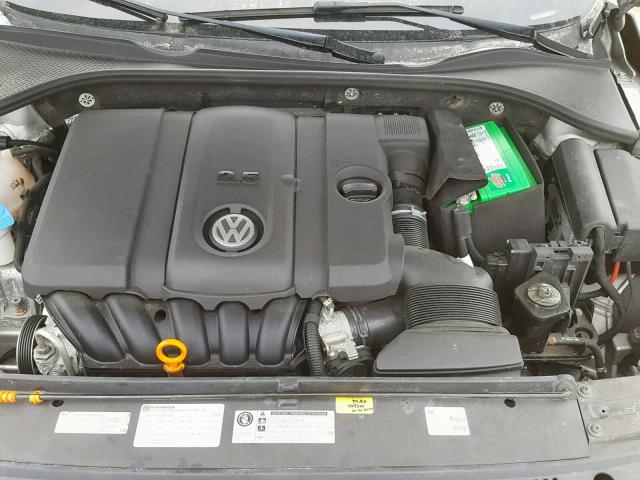 1VWAP7A37DC074776 - 2013 VOLKSWAGEN PASSAT S SILVER photo 7