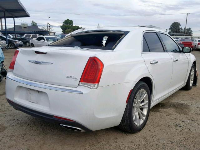 2C3CCAEG3FH920892 - 2015 CHRYSLER 300C WHITE photo 4