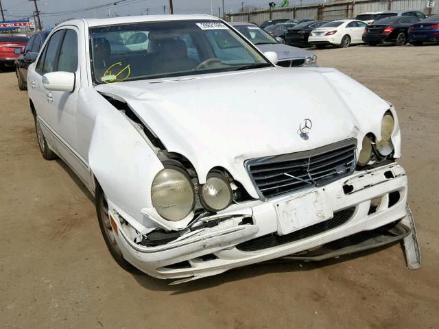 WDBJF65J81B357180 - 2001 MERCEDES-BENZ E 320 WHITE photo 1