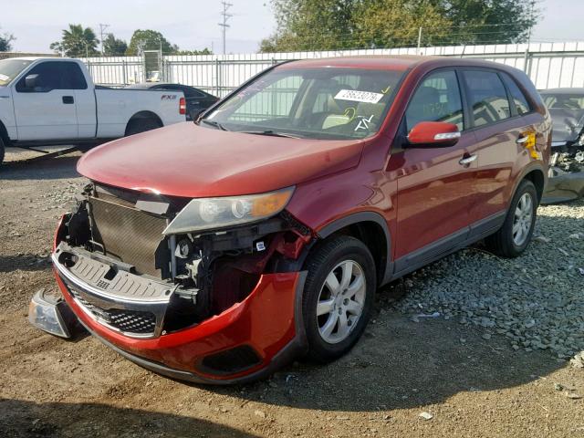 5XYKT3A15BG007676 - 2011 KIA SORENTO BA BURGUNDY photo 2