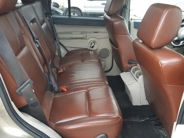 1J8HH58N66C125688 - 2006 JEEP COMMANDER BROWN photo 6