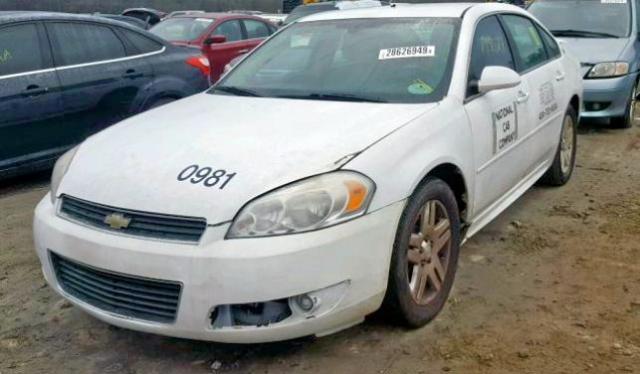 2G1WC57M091172918 - 2009 CHEVROLET IMPALA 2LT WHITE photo 2