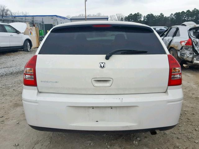 2D4FV47T07H763910 - 2007 DODGE MAGNUM SE WHITE photo 10