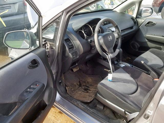 JHMGD38488S020314 - 2008 HONDA FIT GRAY photo 9