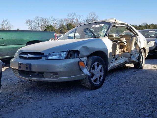 1N4DL01D0XC272041 - 1999 NISSAN ALTIMA XE GOLD photo 2