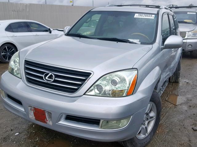 JTJBT20X370128281 - 2007 LEXUS GX 470 SILVER photo 2