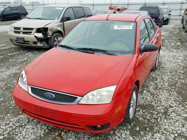 1FAFP34N65W284306 - 2005 FORD FOCUS ZX4 RED photo 2