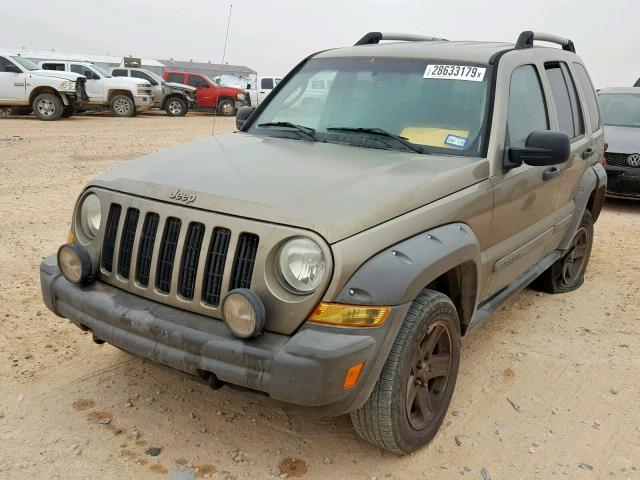 1J4GK38K65W538197 - 2005 JEEP LIBERTY RE TAN photo 2