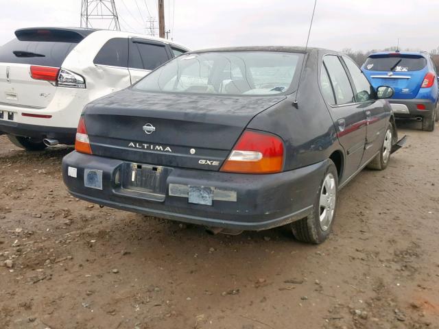 1N4DL01D7XC155718 - 1999 NISSAN ALTIMA XE BLACK photo 4