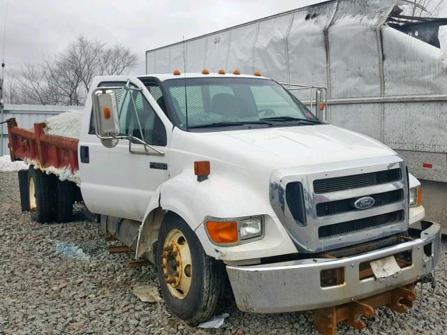 3FRWF65F06V246512 - 2006 FORD F650 SUPER WHITE photo 1