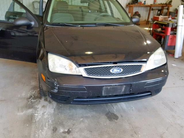 1FAFP34N37W355304 - 2007 FORD FOCUS ZX4 BLACK photo 9