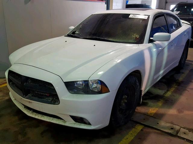 2C3CDXHG4DH562890 - 2013 DODGE CHARGER SX WHITE photo 2