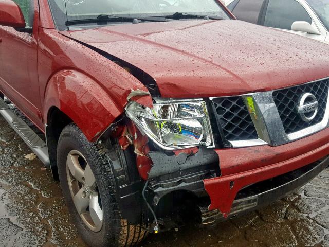 1N6AD07U86C461257 - 2006 NISSAN FRONTIER C RED photo 9