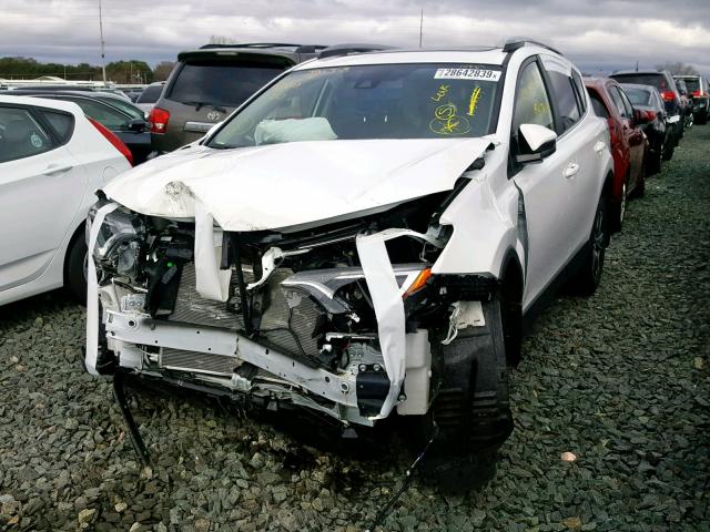 JTMRFREV2JJ247725 - 2018 TOYOTA RAV4 ADVEN WHITE photo 2