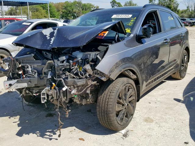 KNDCC3LC1J5134998 - 2018 KIA NIRO EX GRAY photo 2