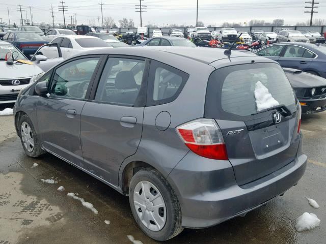 JHMGE8H39CS003936 - 2012 HONDA FIT GRAY photo 3