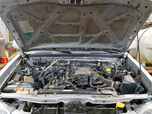 1N6ED29Y92C315439 - 2002 NISSAN FRONTIER C SILVER photo 7